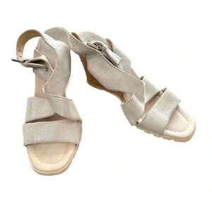 Donald J. Pliner Brevos Women's Lt. Gray & Tan Strappy Wedge Sandal Size 10M GUC